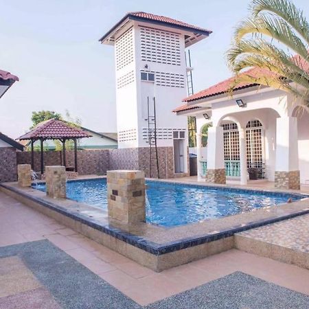 Wan Danisha Villa Inn Kota Bharu Esterno foto