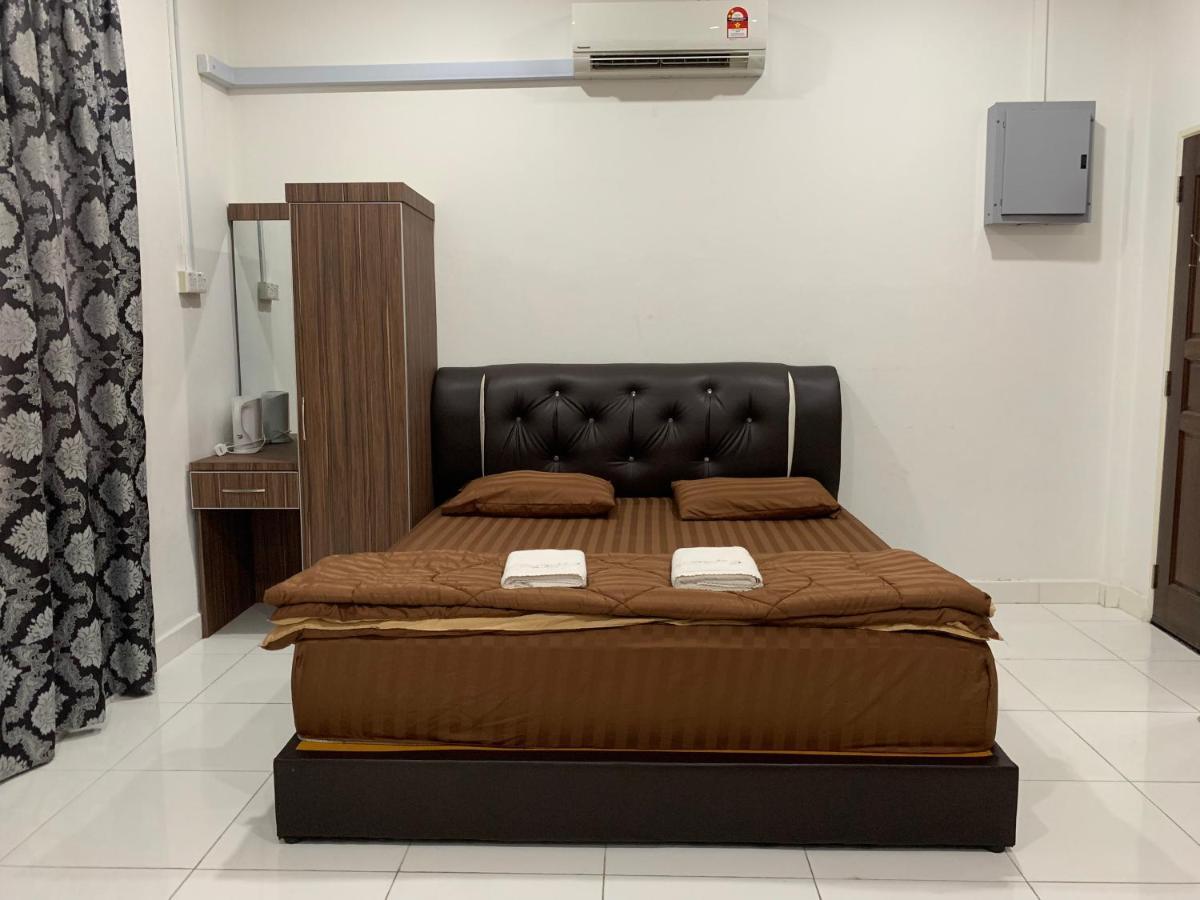 Wan Danisha Villa Inn Kota Bharu Esterno foto