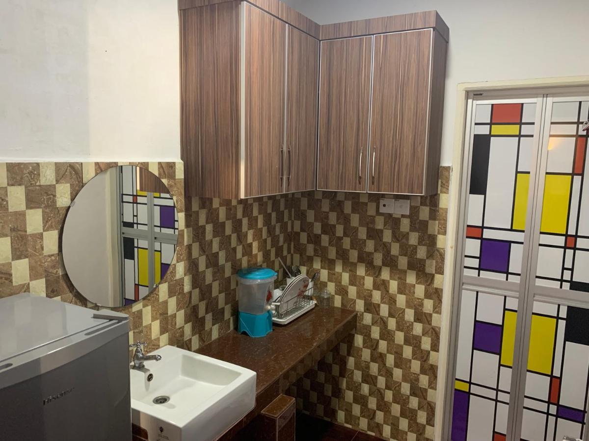 Wan Danisha Villa Inn Kota Bharu Esterno foto